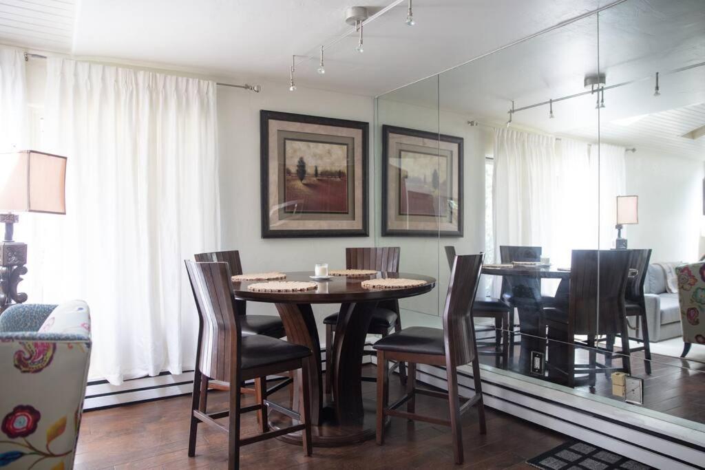 Aspen Stash Pad With Fireplace, Parking, W/D エクステリア 写真